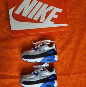 Nike air max 90  infant size 6 worn once.